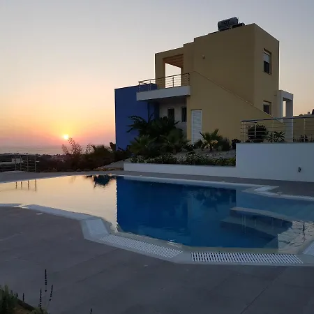 Neptun With Private Pool *